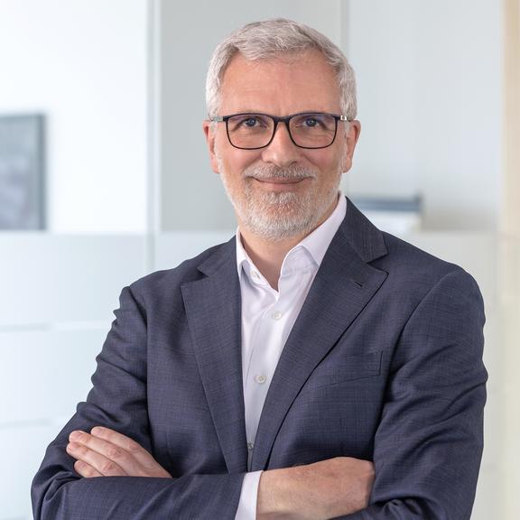 Dr. Kevin Kruse